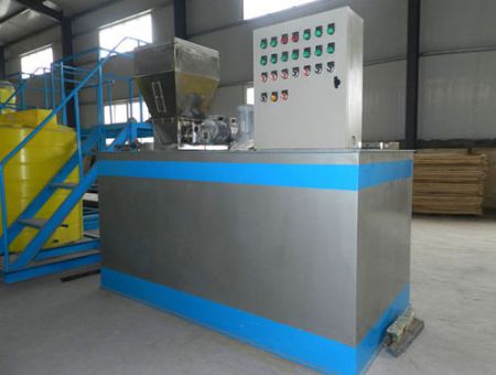 點(diǎn)擊查看詳細(xì)信息<br>標(biāo)題：全自動(dòng)不銹鋼加藥裝置 閱讀次數(shù)：4169