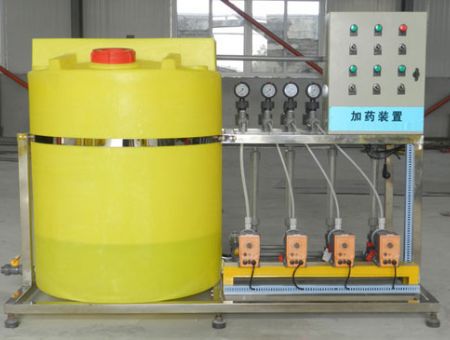 點(diǎn)擊查看詳細(xì)信息<br>標(biāo)題：加藥裝置 閱讀次數(shù)：4211